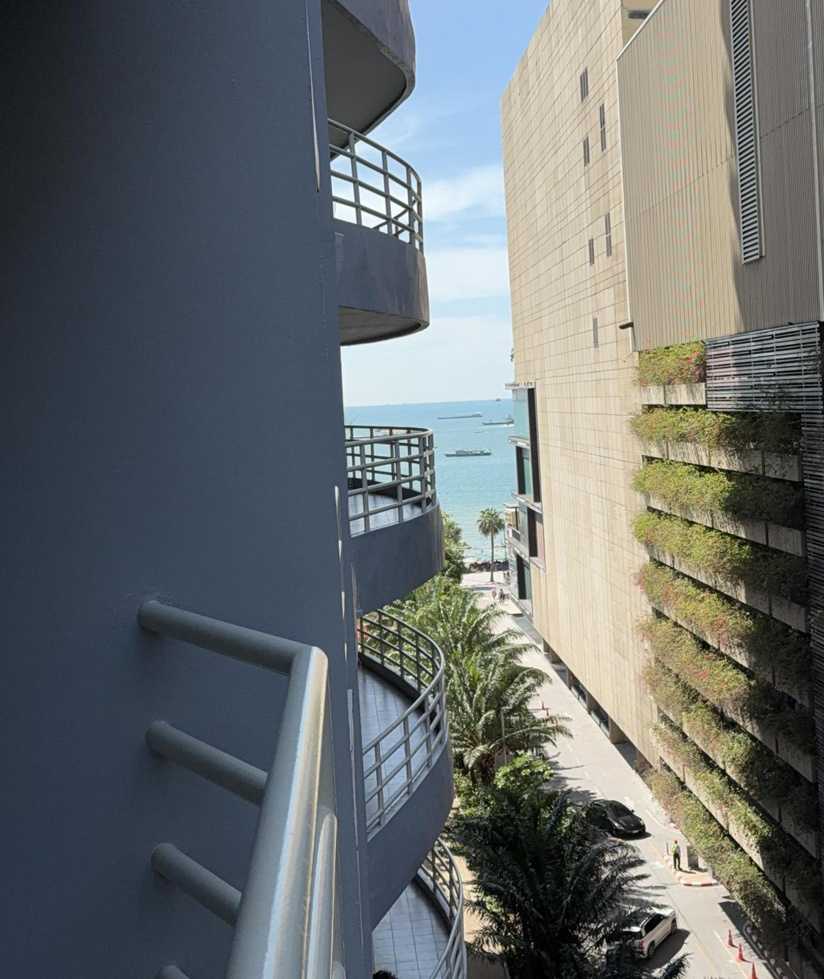 Pattaya Beach View Talay 6 By Aegean Suite Condo * Pattaya